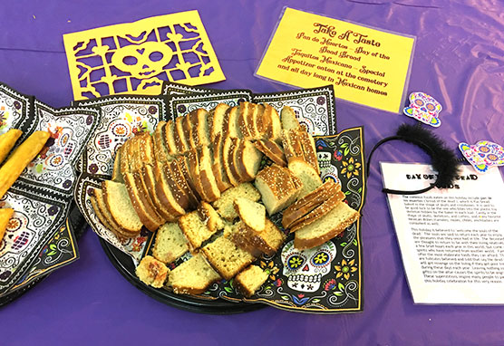 Pan de Muertos